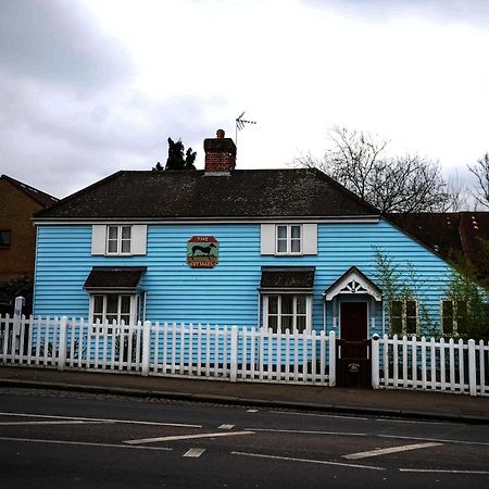 The Greyhound Cottage Chigwell Esterno foto