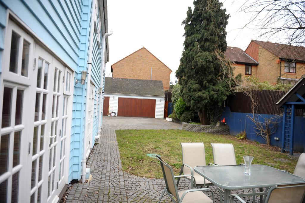 The Greyhound Cottage Chigwell Esterno foto
