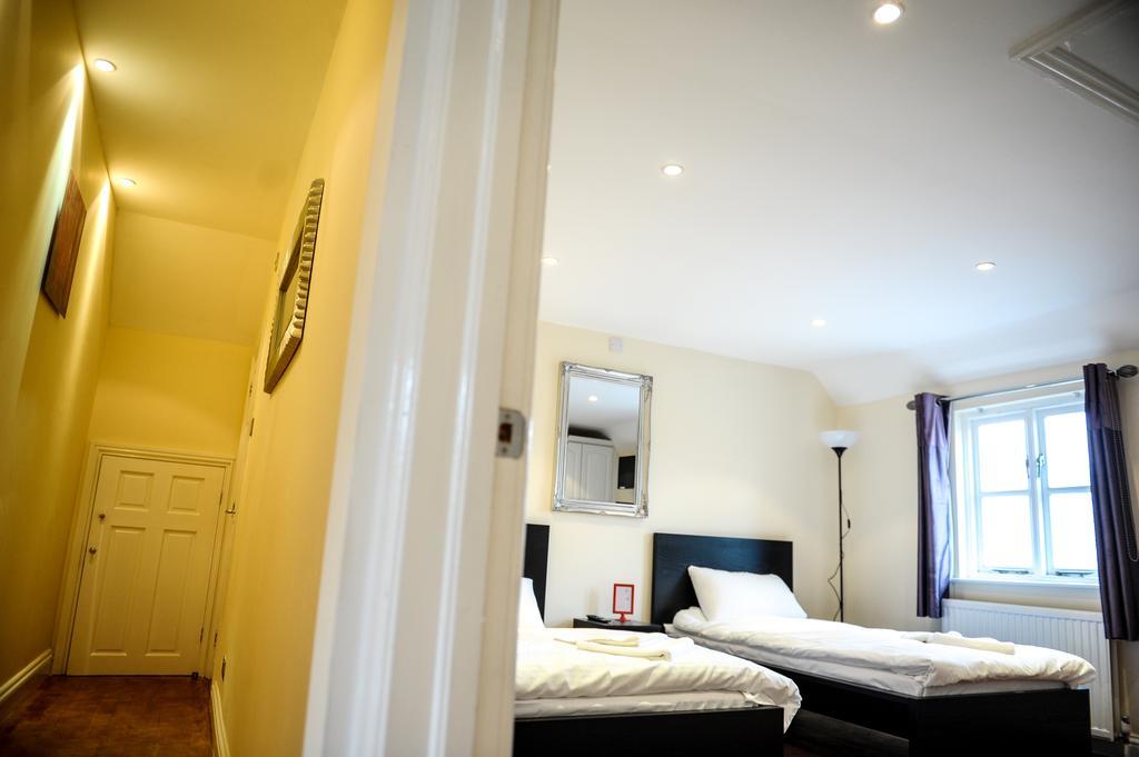 The Greyhound Cottage Chigwell Esterno foto