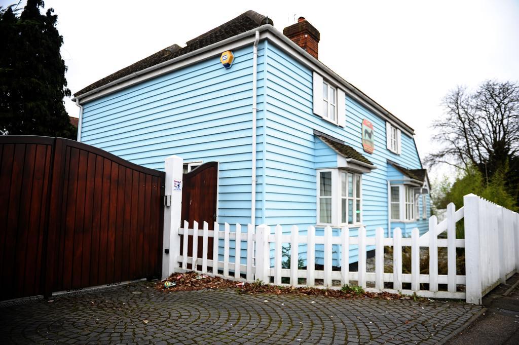 The Greyhound Cottage Chigwell Esterno foto