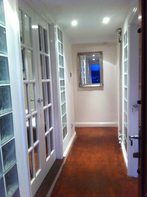 The Greyhound Cottage Chigwell Esterno foto