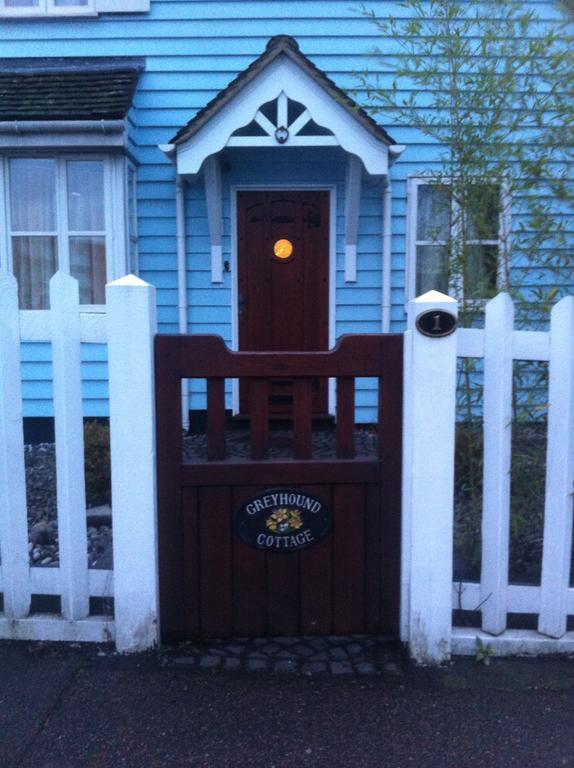 The Greyhound Cottage Chigwell Esterno foto